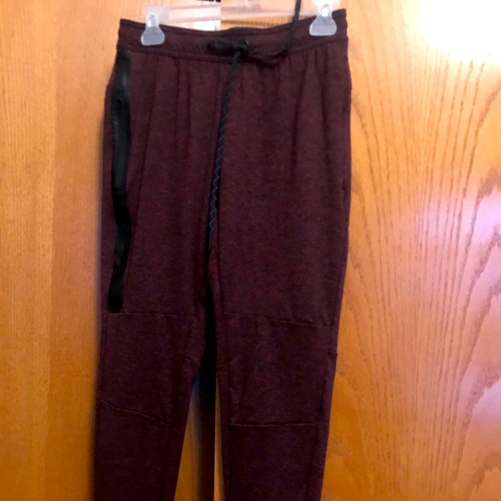 American eagle joggers